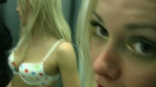 黄色小说在线免费观看-即尺してくれる新人ソープ嬢に...